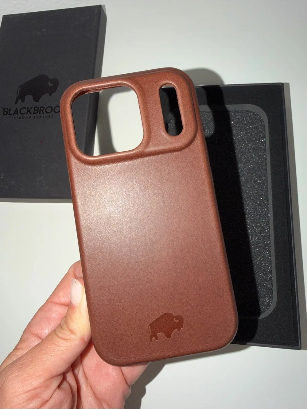 BlackBrook Harlan Full-Grain Leather MagSafe Case for iPhone 17 Pro – Brown